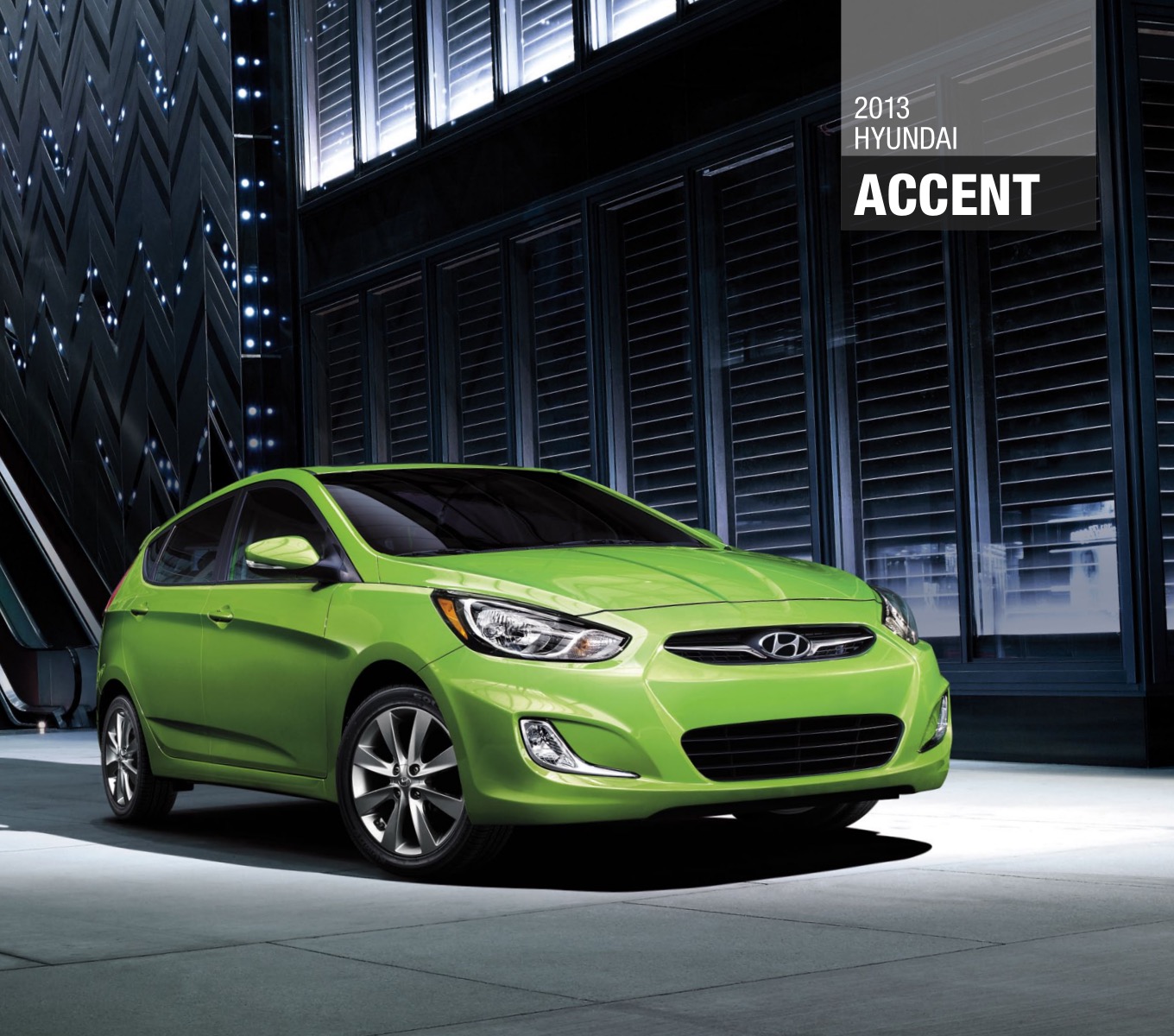 2013 Hyundai Accent Brochure Page 2